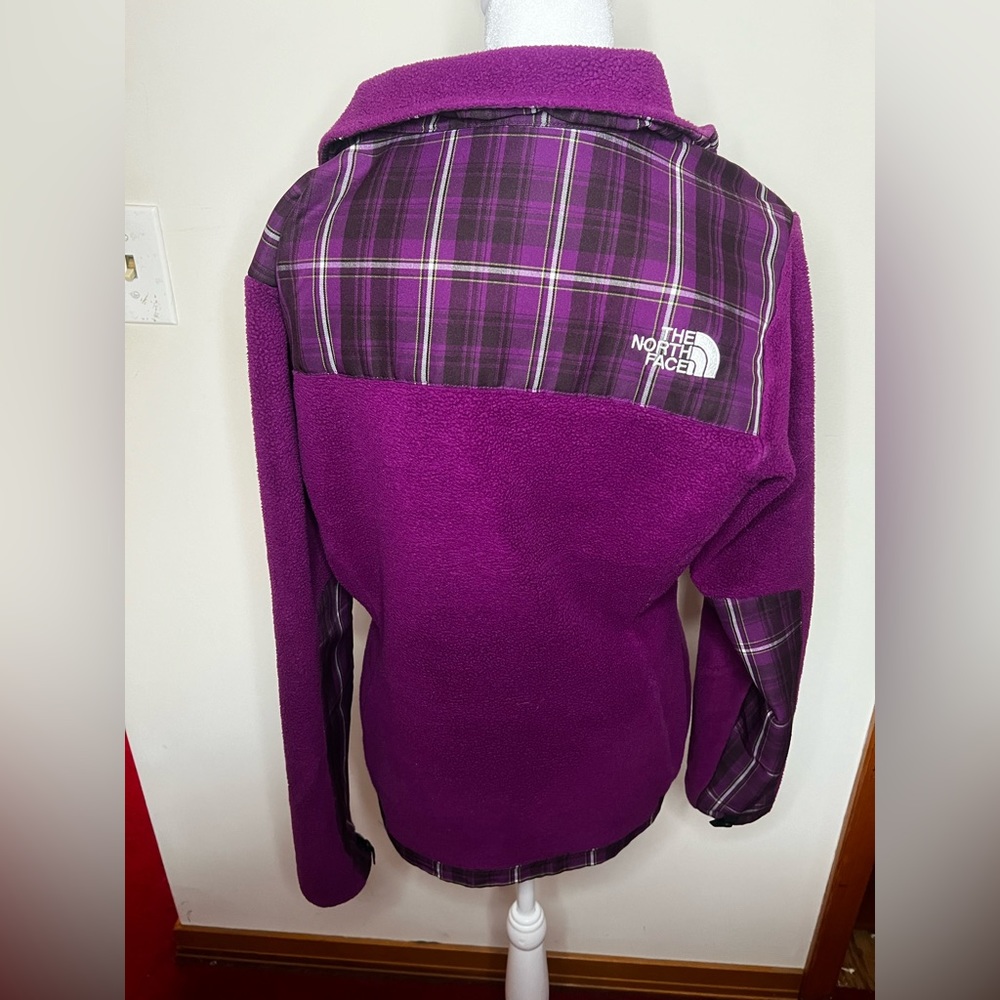 North Face Denali Jacket - Picture 9 of 10